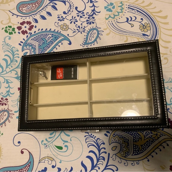 Black Sun Glasses Organizer Box - Picture 15 of 16